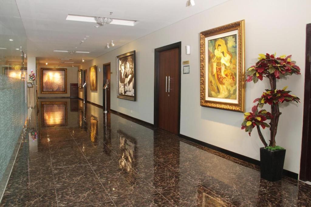 Atrium Premiere Cilacap Luaran gambar